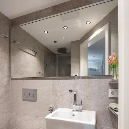 Seehaus Mit 5 Exklusiven Appartement *
