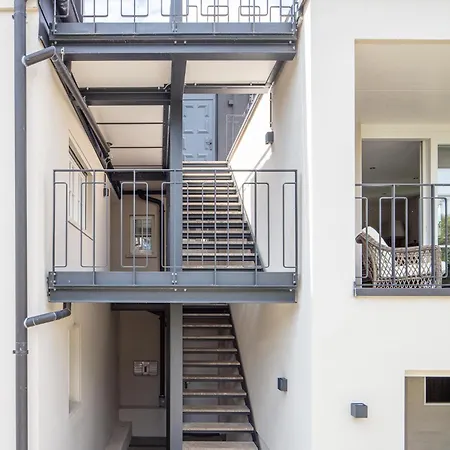 Seehaus Mit 5 Exklusiven Appartement *